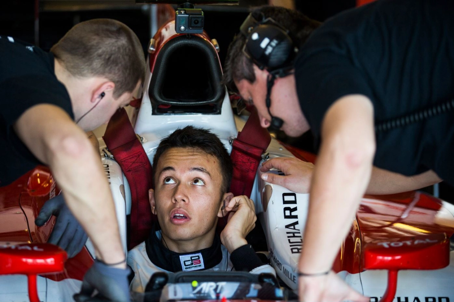 Alexander Albon moves up to GP2 at ART Grand Prix