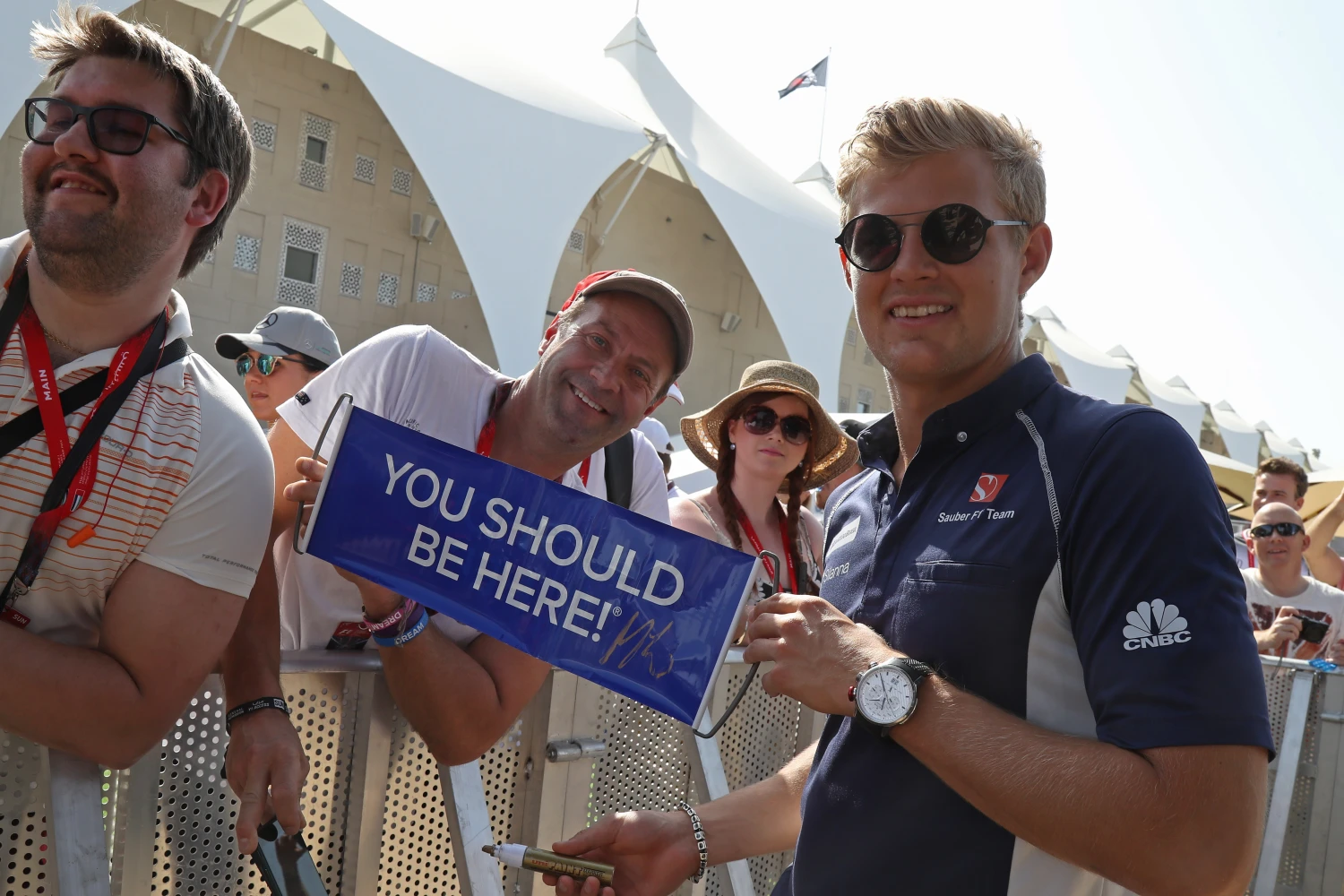 F1 increases the number of offers for paddock access