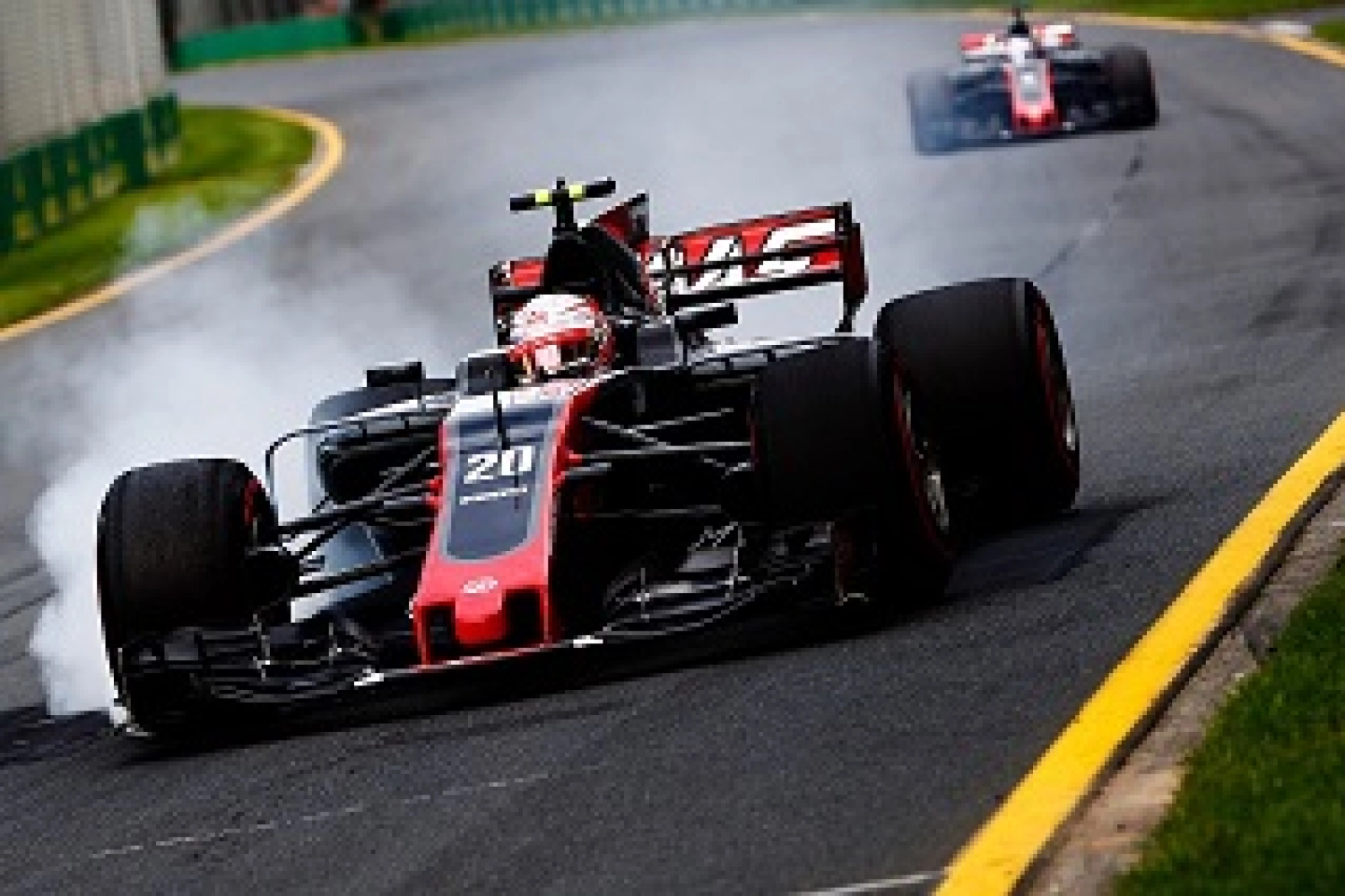 Haas: Grosjean satisfied, Magnussen frustrated!