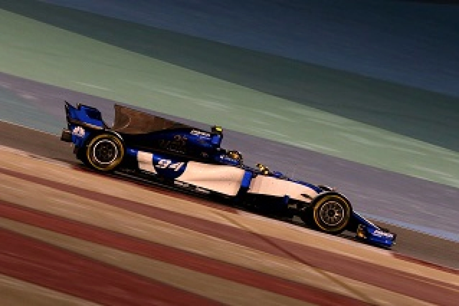 Pascal Wehrlein finishes just outside the points for Sauber