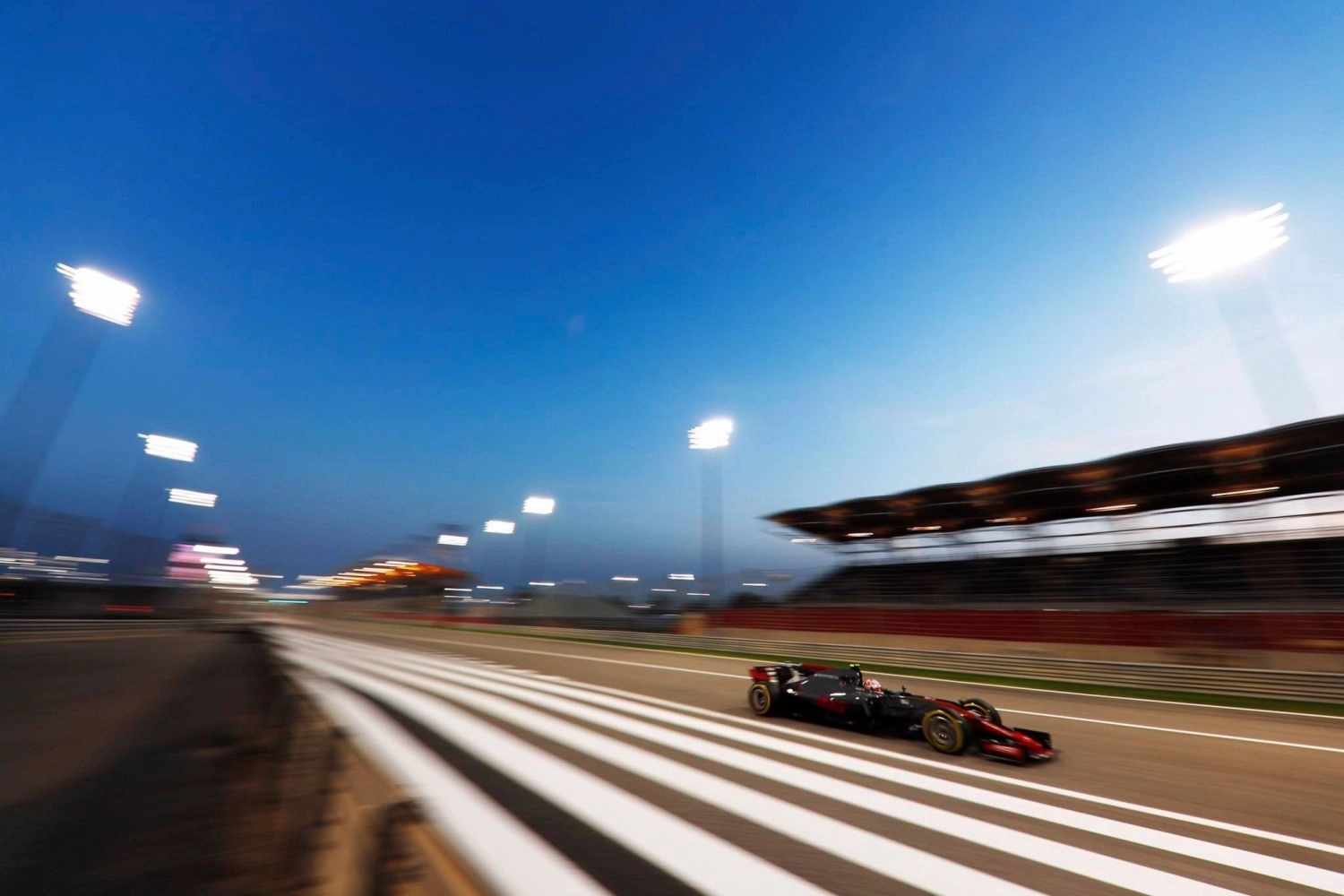 Grosjean opens his points account at Sakhir