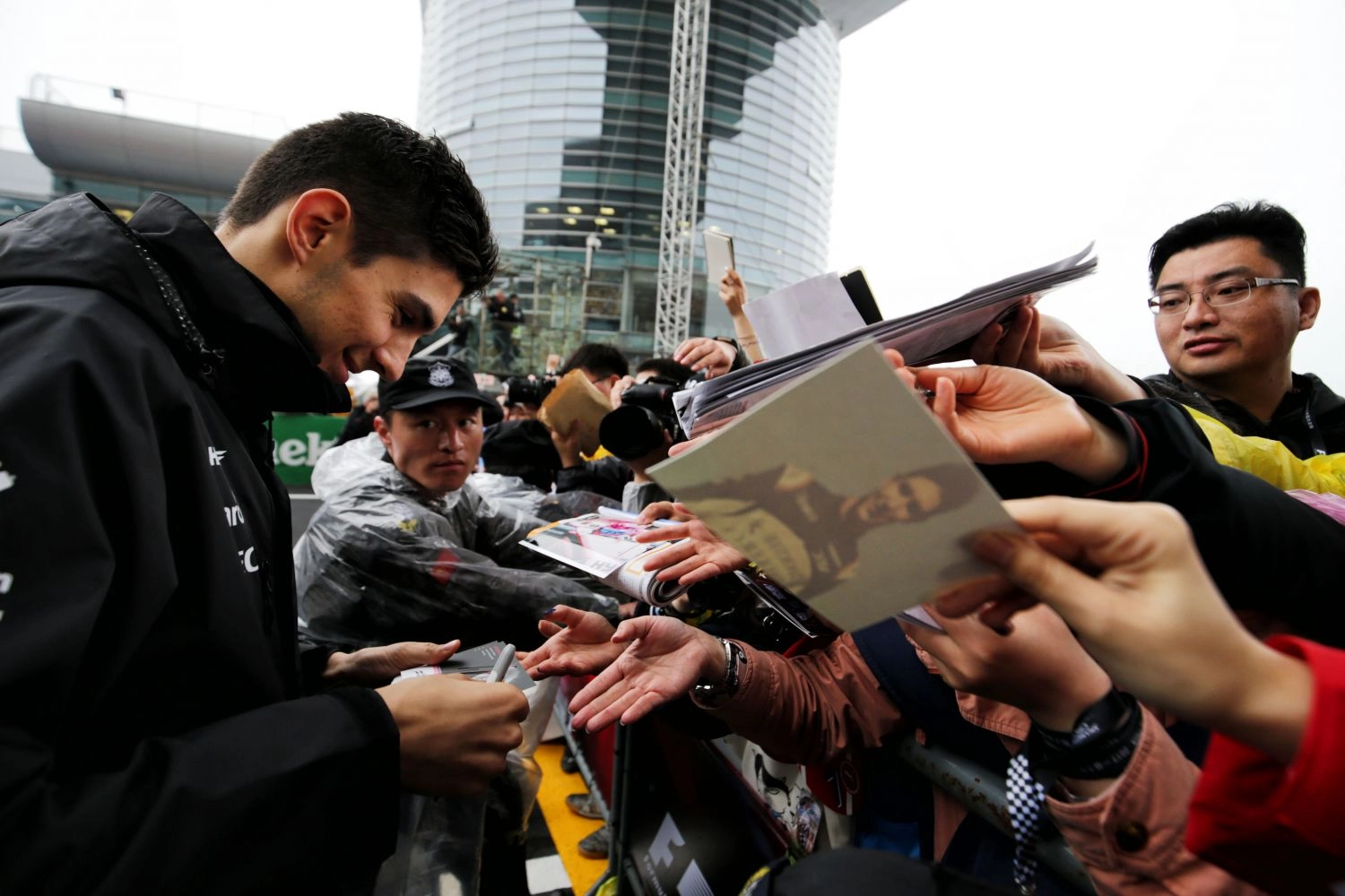 F1 wants to invest in marketing in China with Lagardère