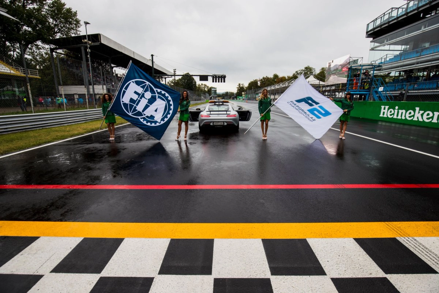 Official: The 2018 F2 calendar unveiled