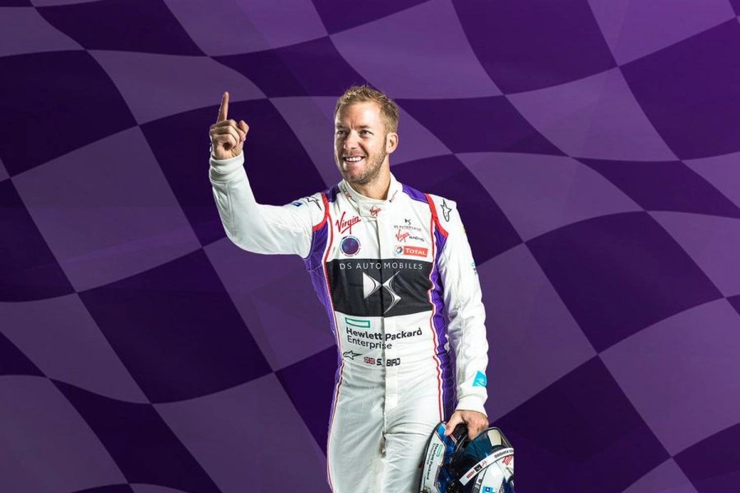Review of the Hong Kong ePrix – Saturday: Sam Bird Dominates the Competition Despite a Pit Stop Blunder