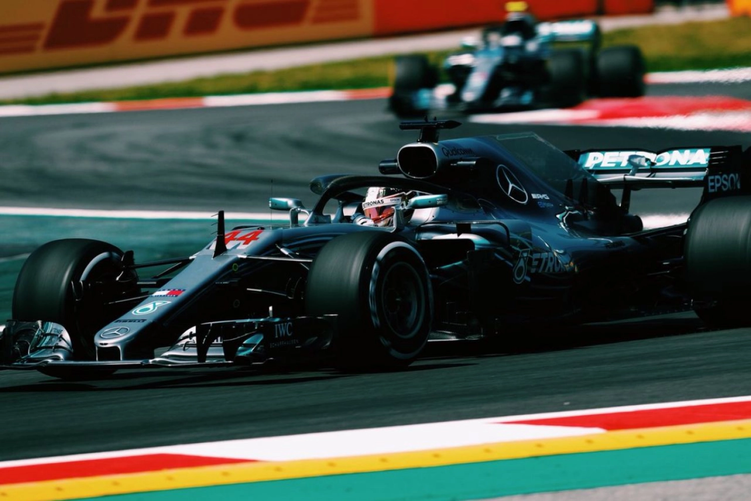 Spain – Free Practice 2: Hamilton leads ahead of the Red Bull