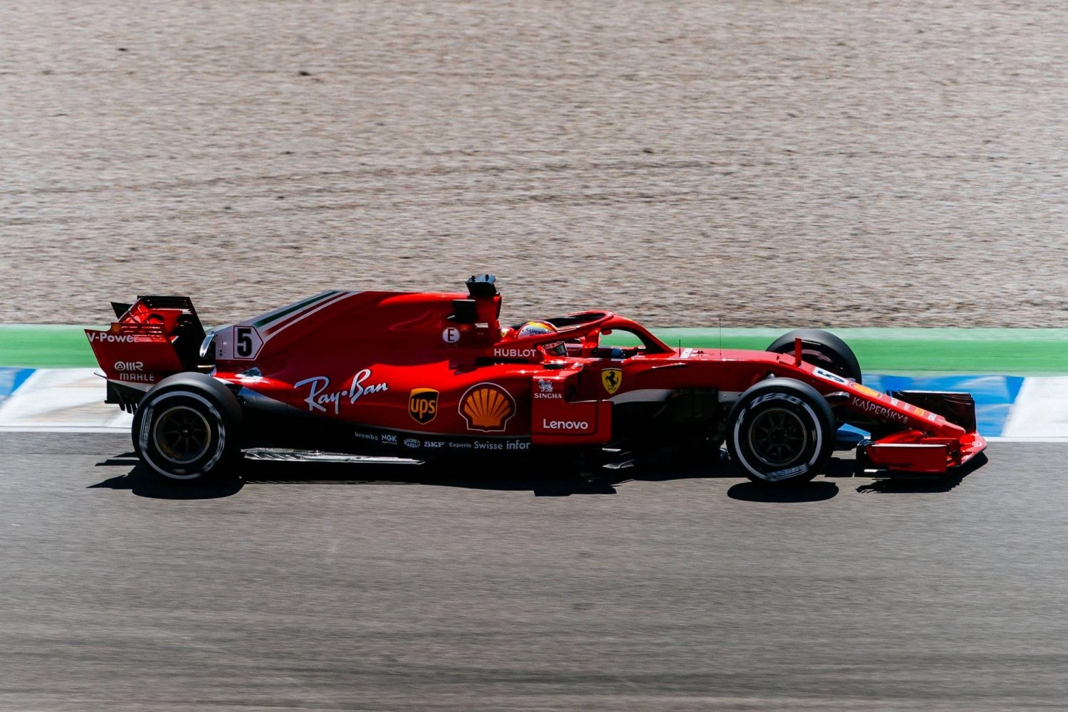 Germany – Qualifying: A pole, Hamilton pushed back to 14th, ideal scenario for Vettel!