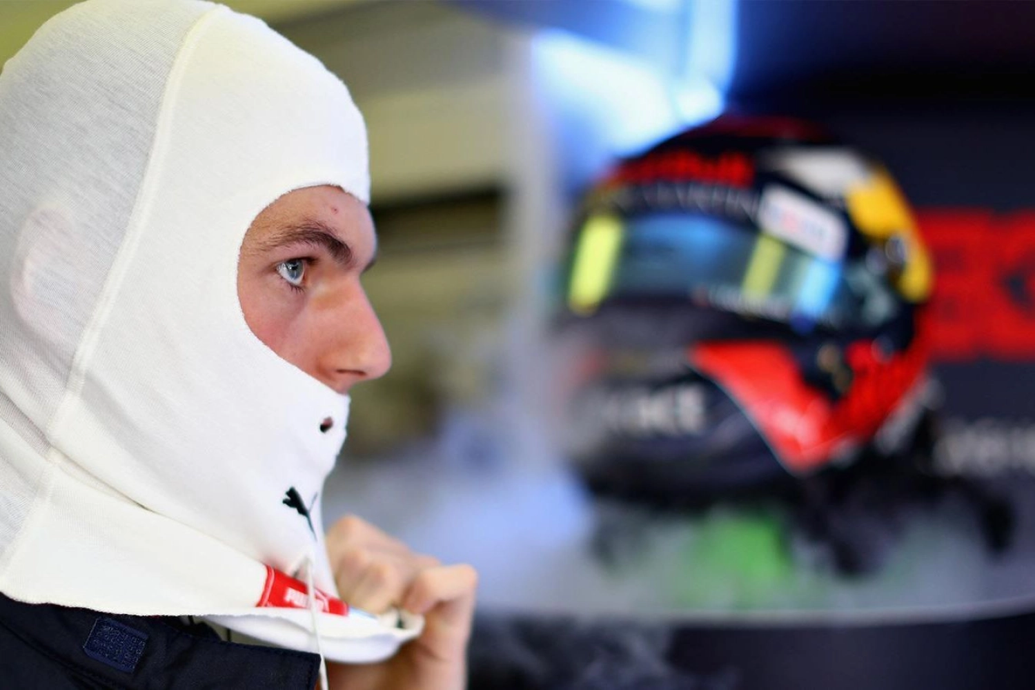 Red Bull demands “apologies” from engine supplier Renault after Verstappen’s retirement