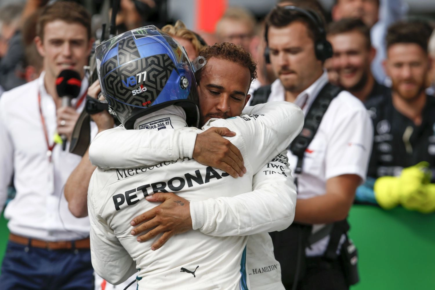 Mercedes has laid down its strategy cards