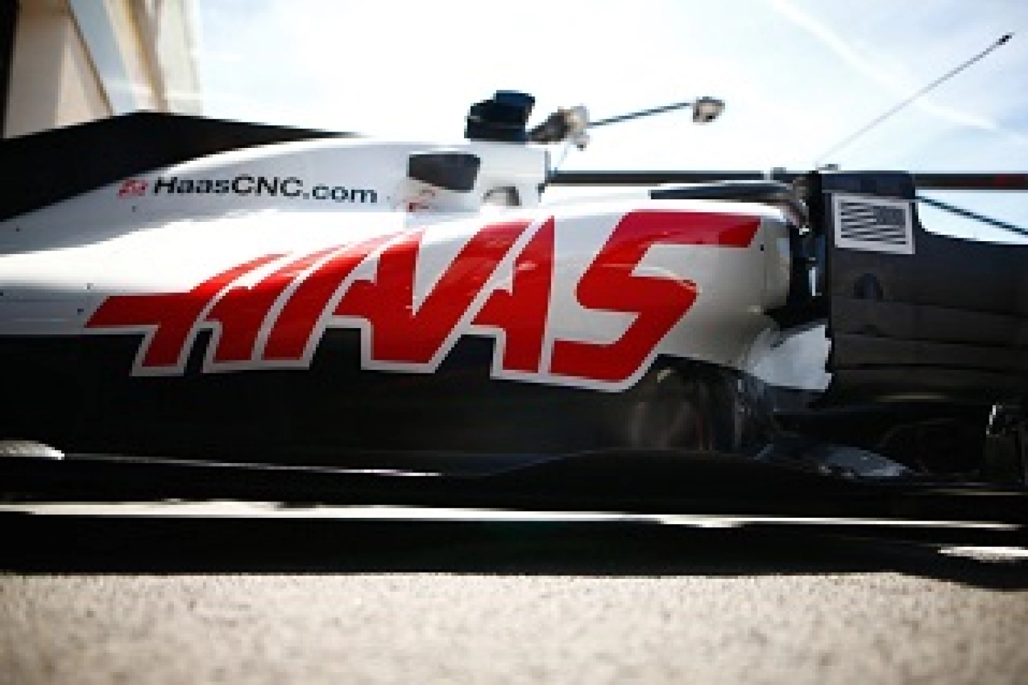 Haas: a title sponsor and new colors in 2019