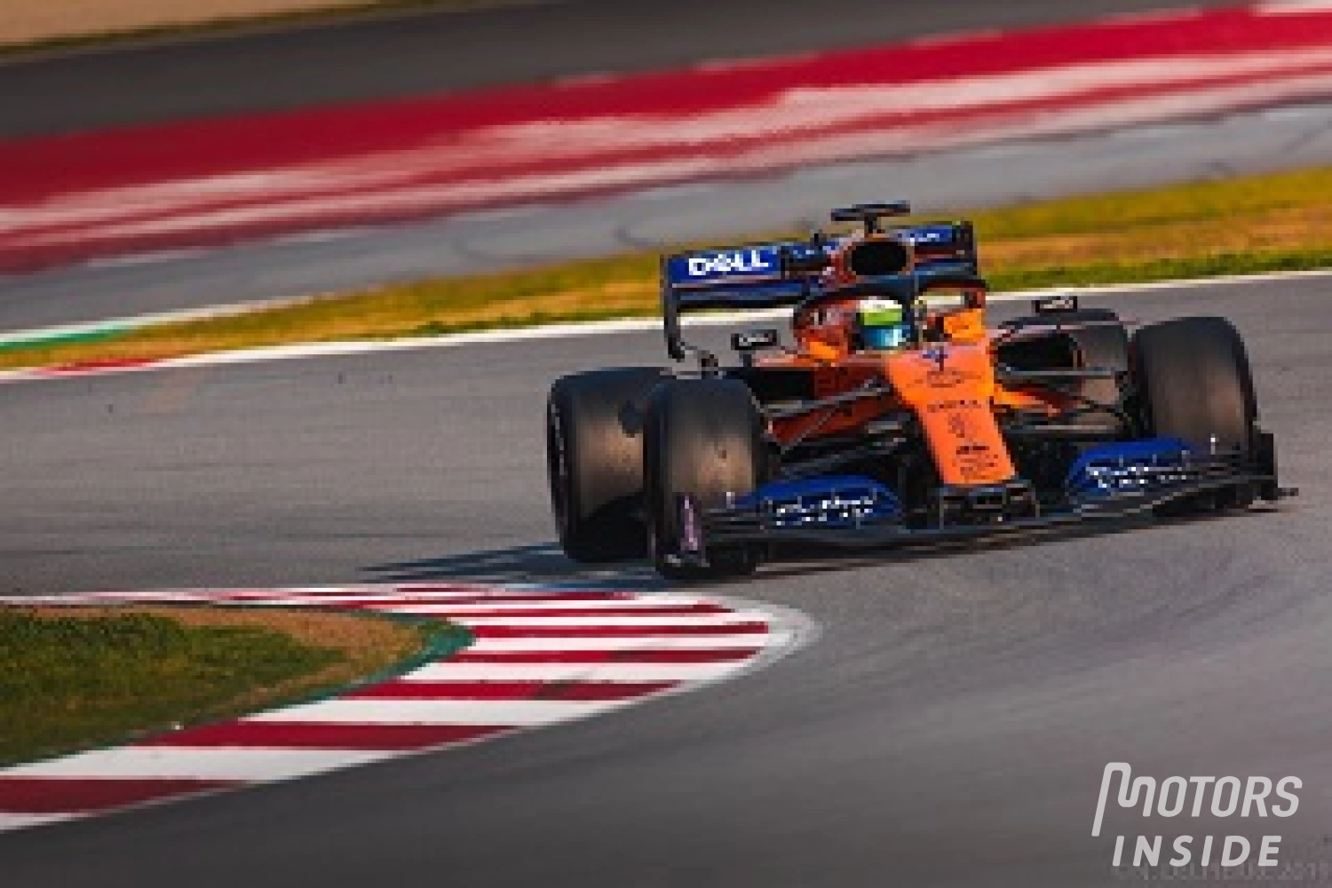 Barcelona Winter Testing II – Day 1: Norris Shows Up, Mercedes Stops in the Afternoon!