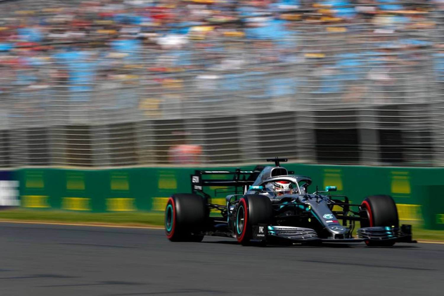 Australia – Free Practice 3: Hamilton Remains in Control, Vettel-Leclerc Duo Closes In