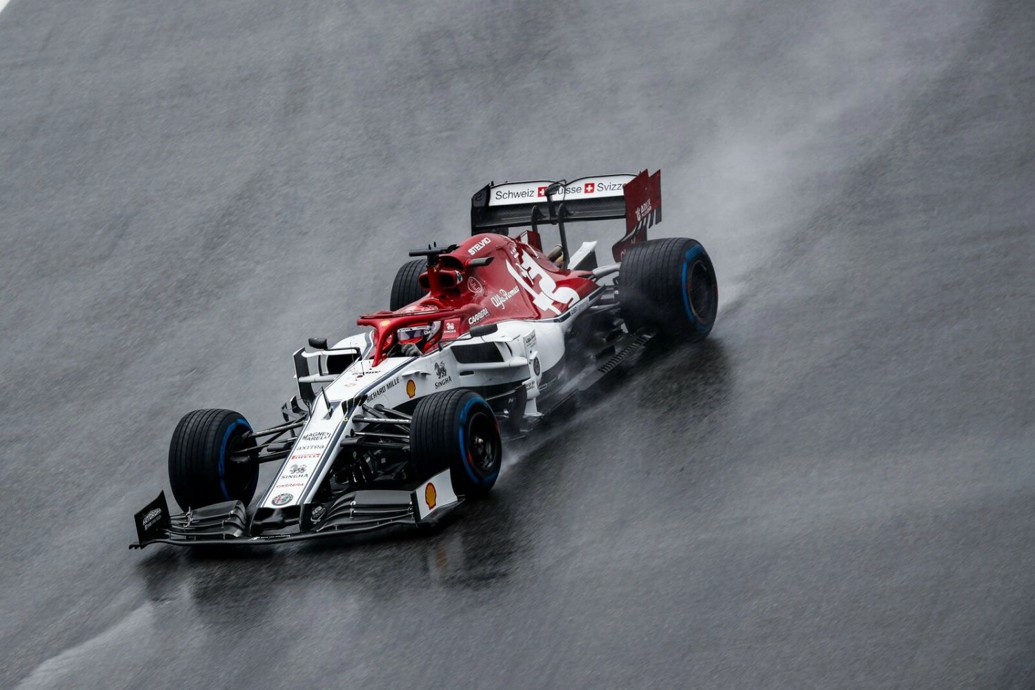 The two Alfa Romeos penalized, Hamilton and Kubica in the points