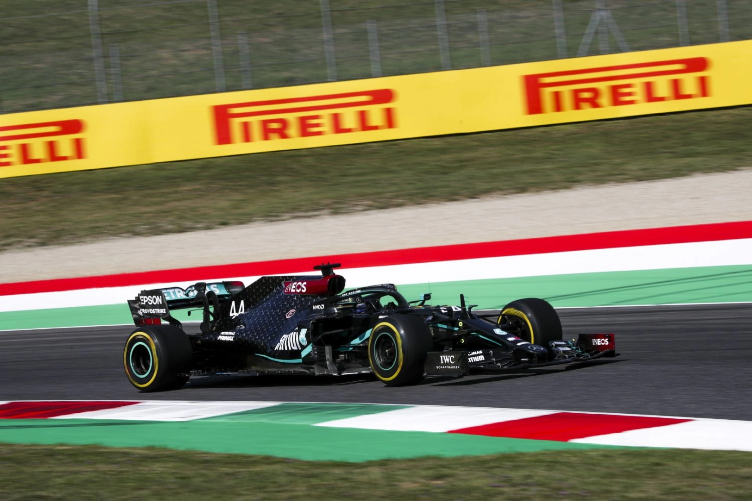 Tuscany Grand Prix – Qualifying: Hamilton on pole, Bottas 59 thousandths behind