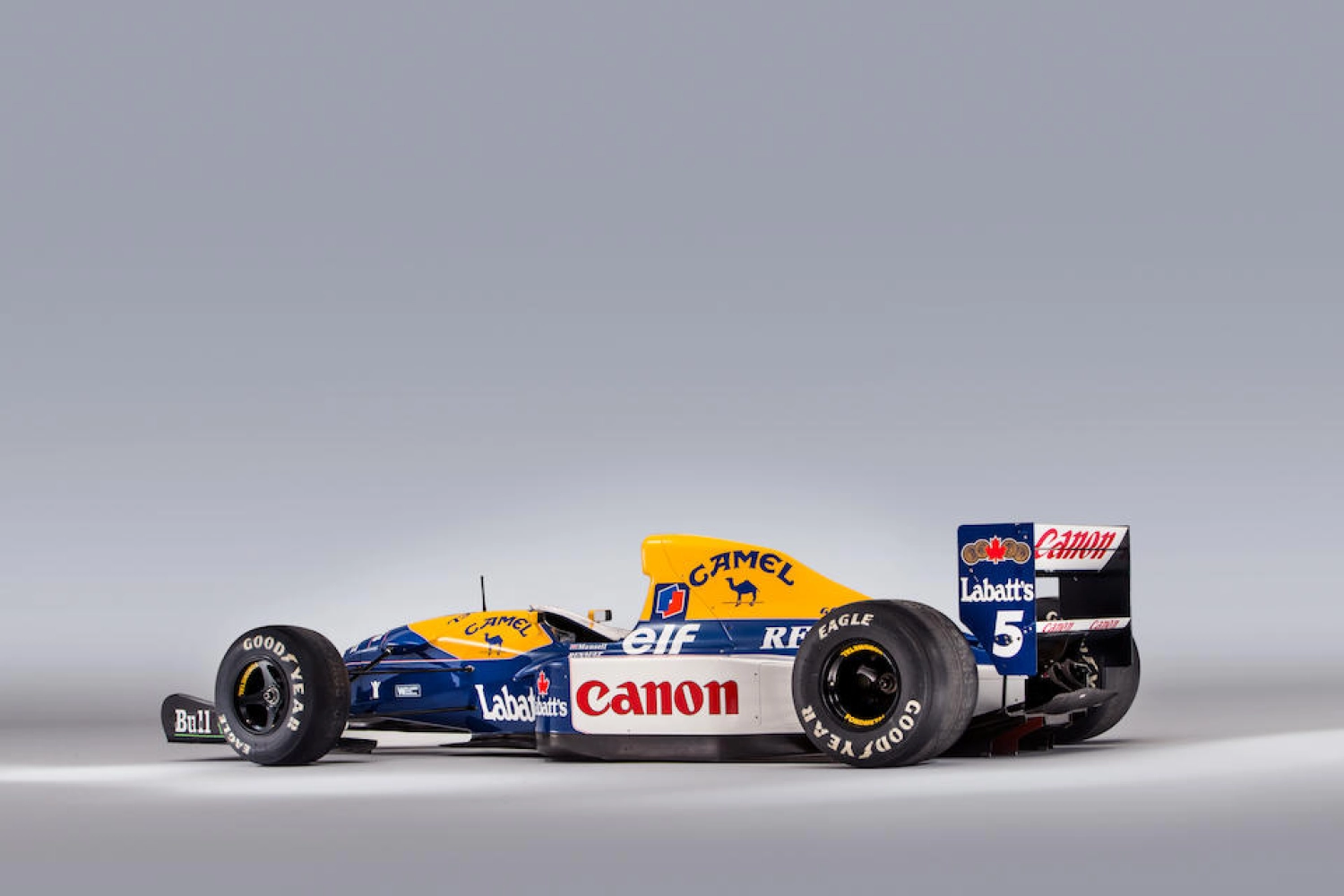 Sebastian Vettel acquires the legendary Williams FW14B of Mansell