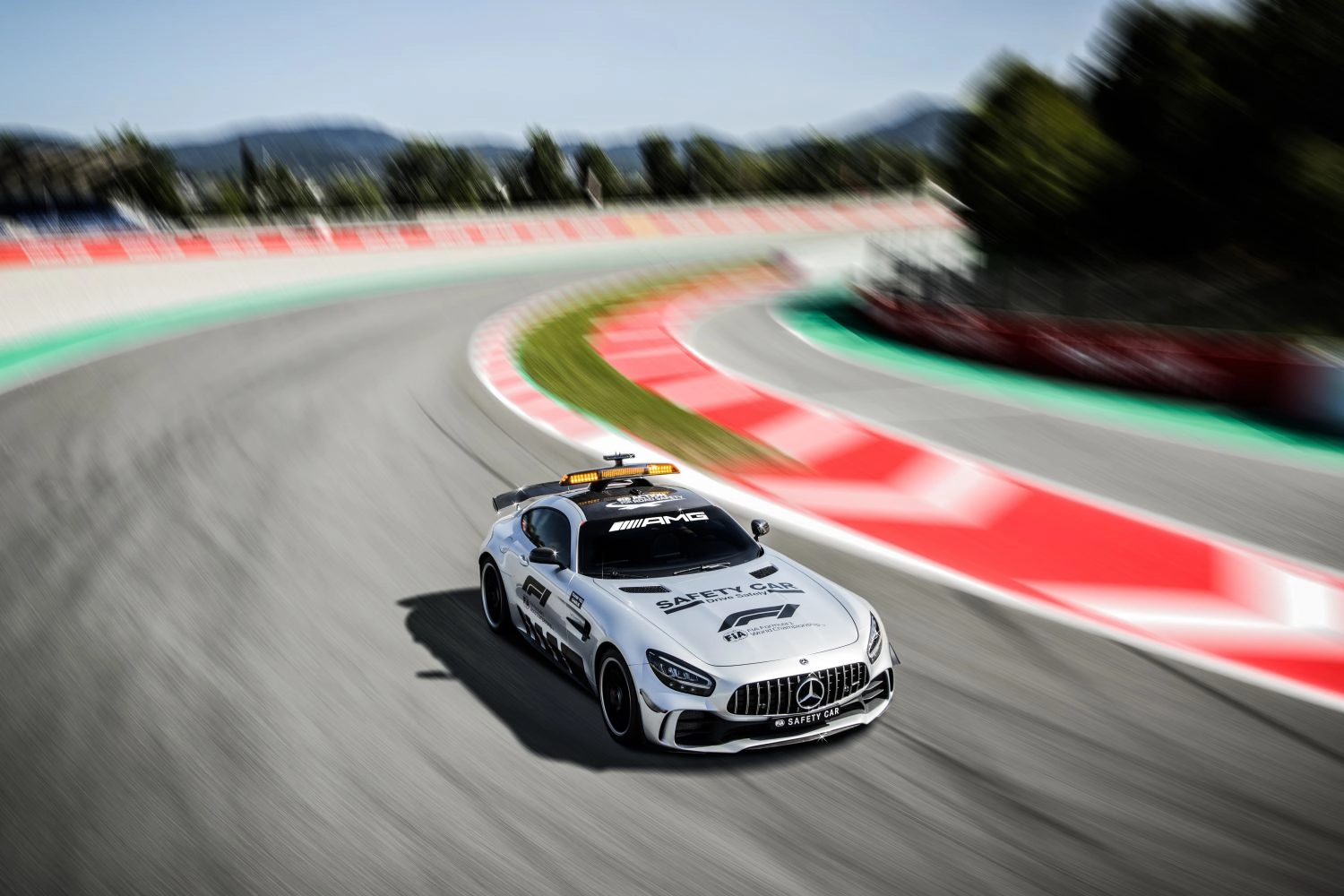 Mercedes and Aston Martin as Safety Car in 2021