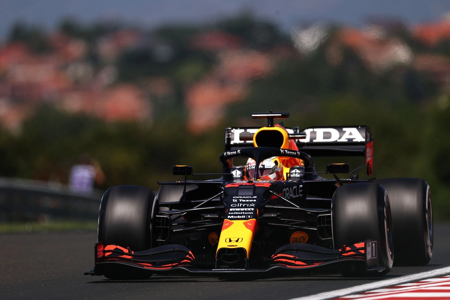 Hungarian Grand Prix – Free Practice 1: Verstappen resumes his good habits