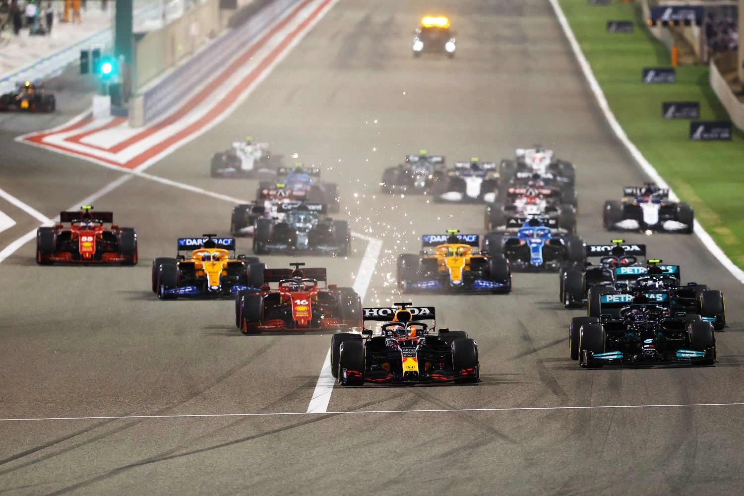 Bahrain Grand Prix video debrief: tune in to Twitch this Monday at 8pm!