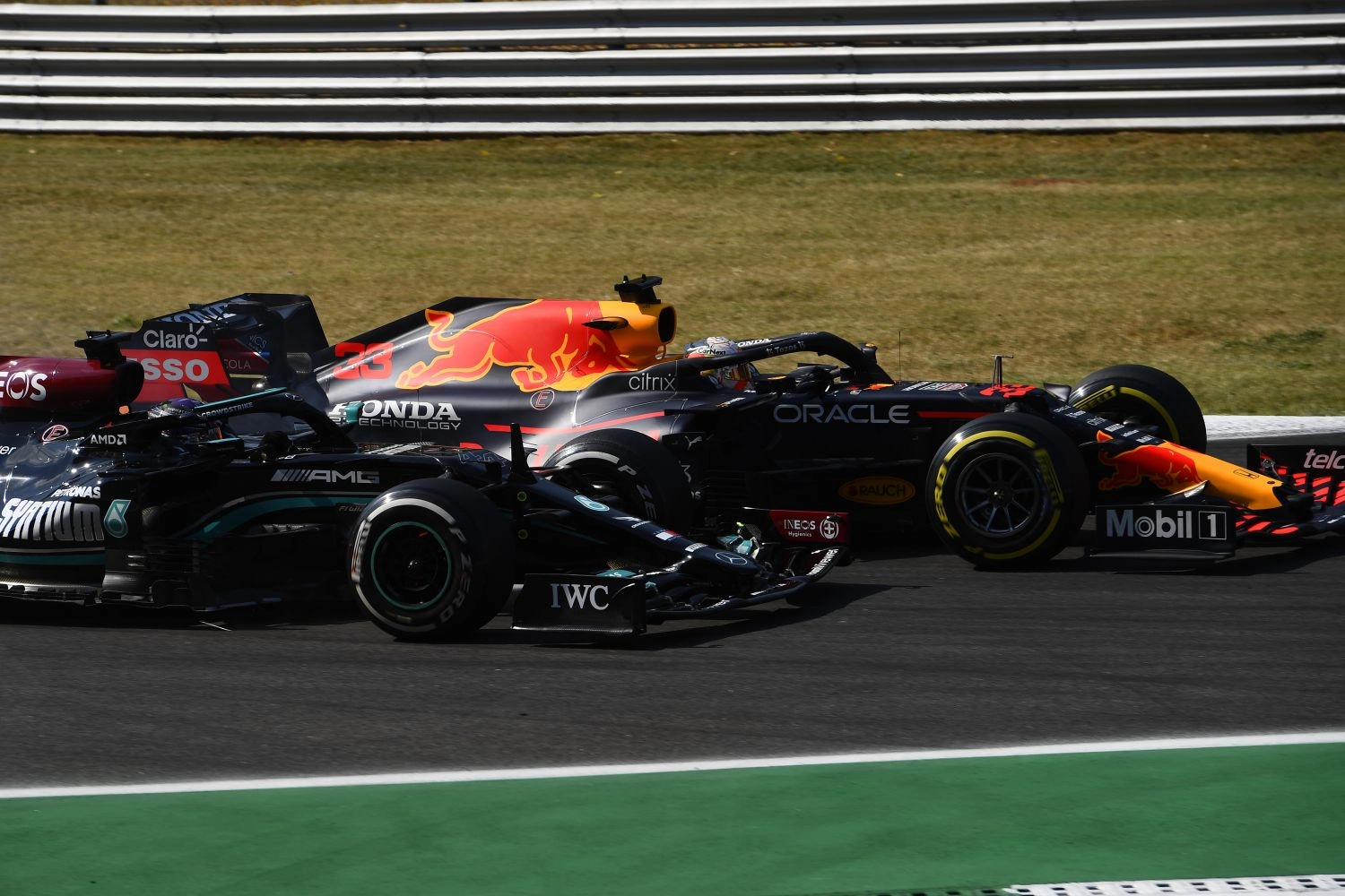 The FIA does not want to change the curbs of Monza after the Verstappen/Hamilton collision