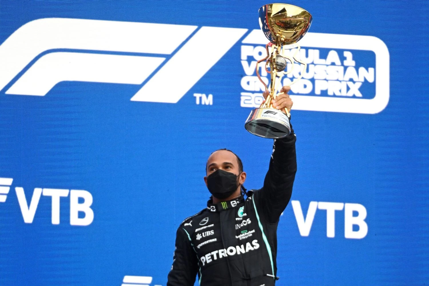 LH100 – “simply an incredible career” according to Toto Wolff