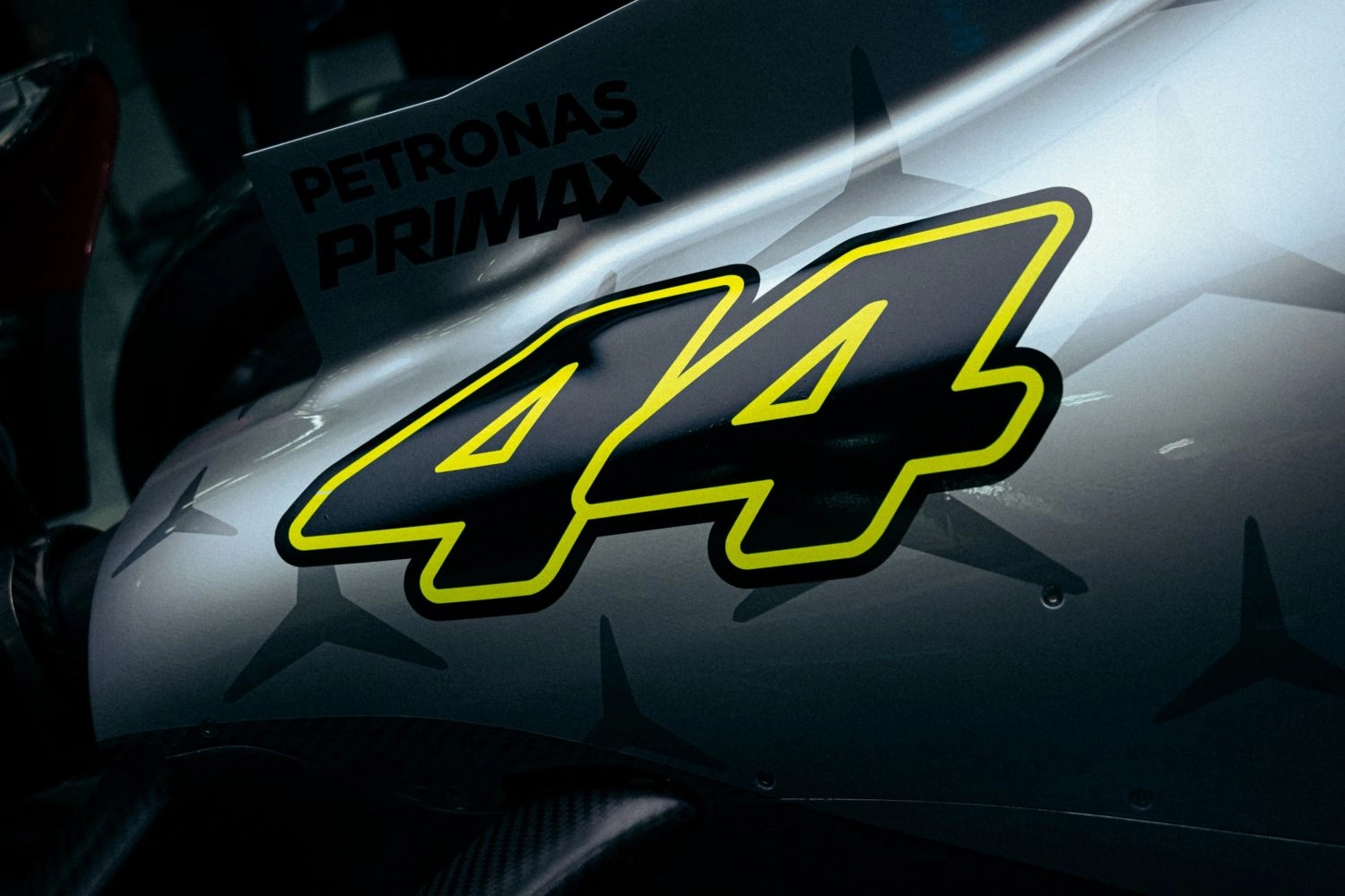 Back to the roots for Lewis Hamilton’s helmet