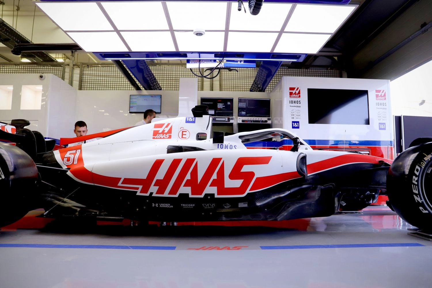 Haas unveils its restyled livery for 2022