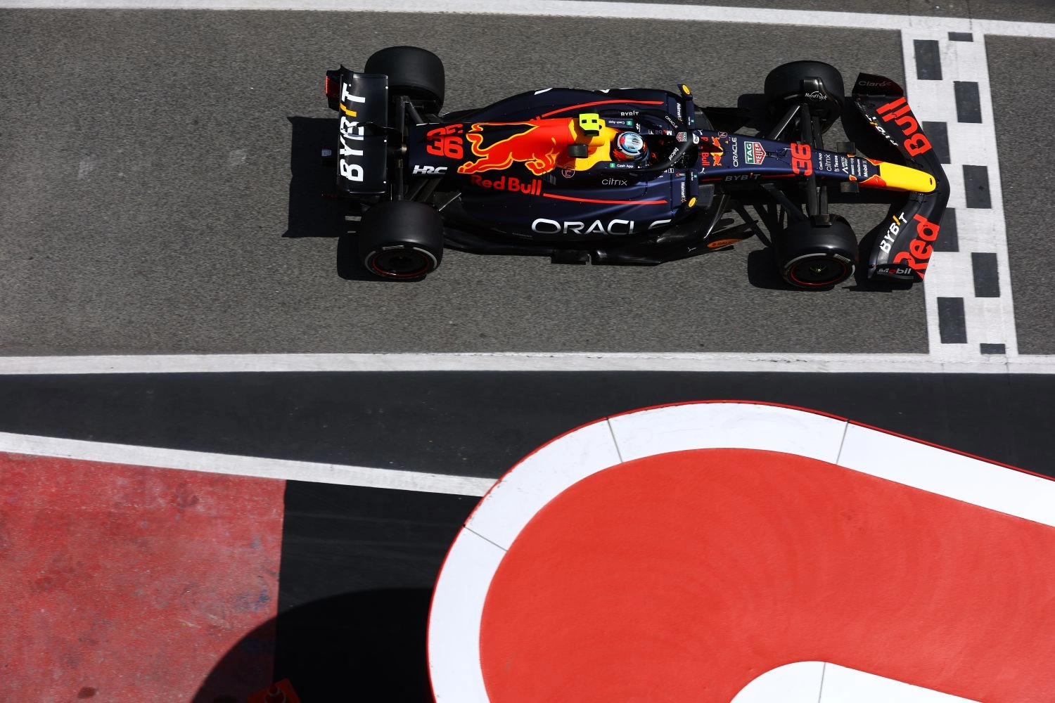 Vips and Alonso reprimanded after the first free practice session