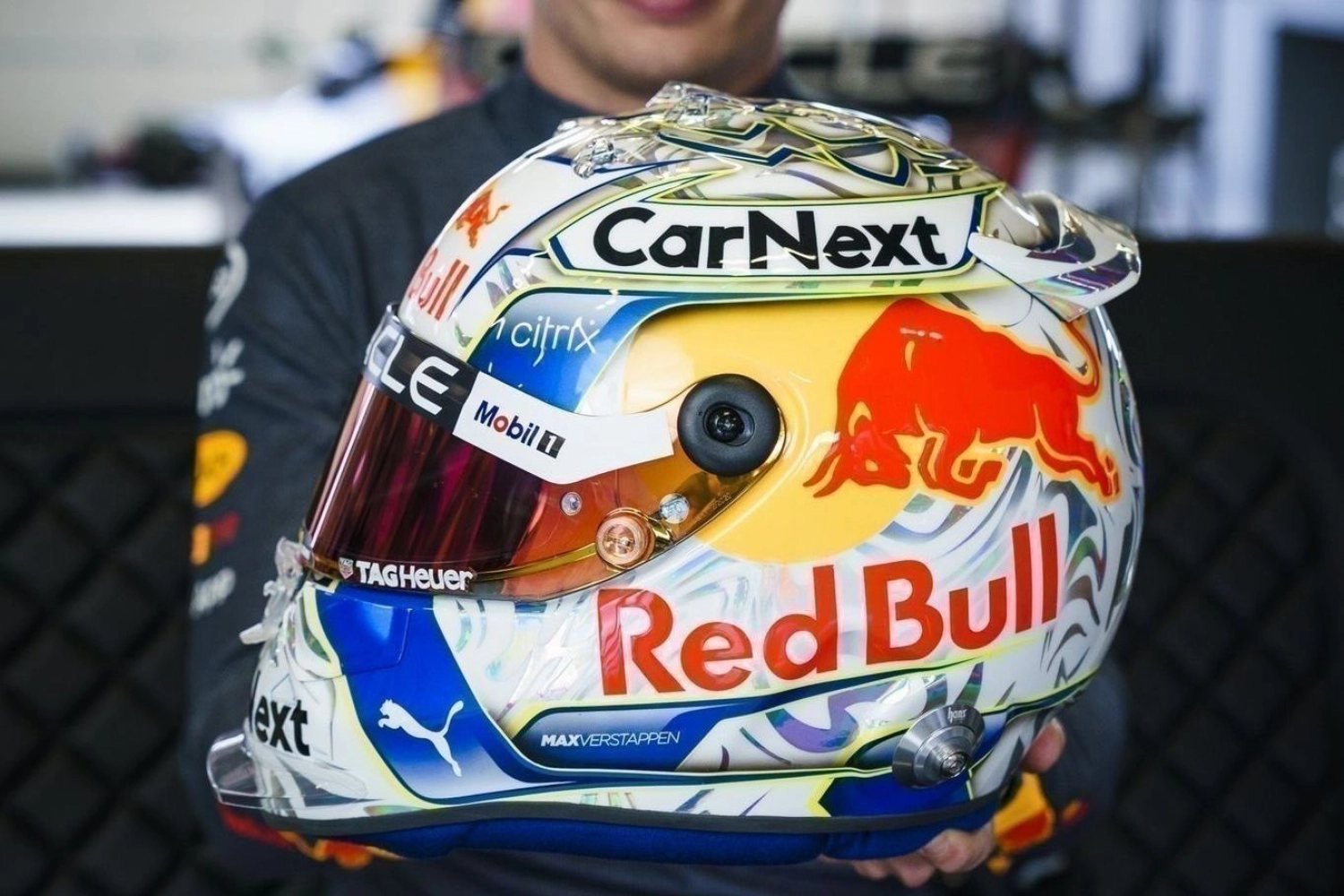 A special helmet for Verstappen in Austria
