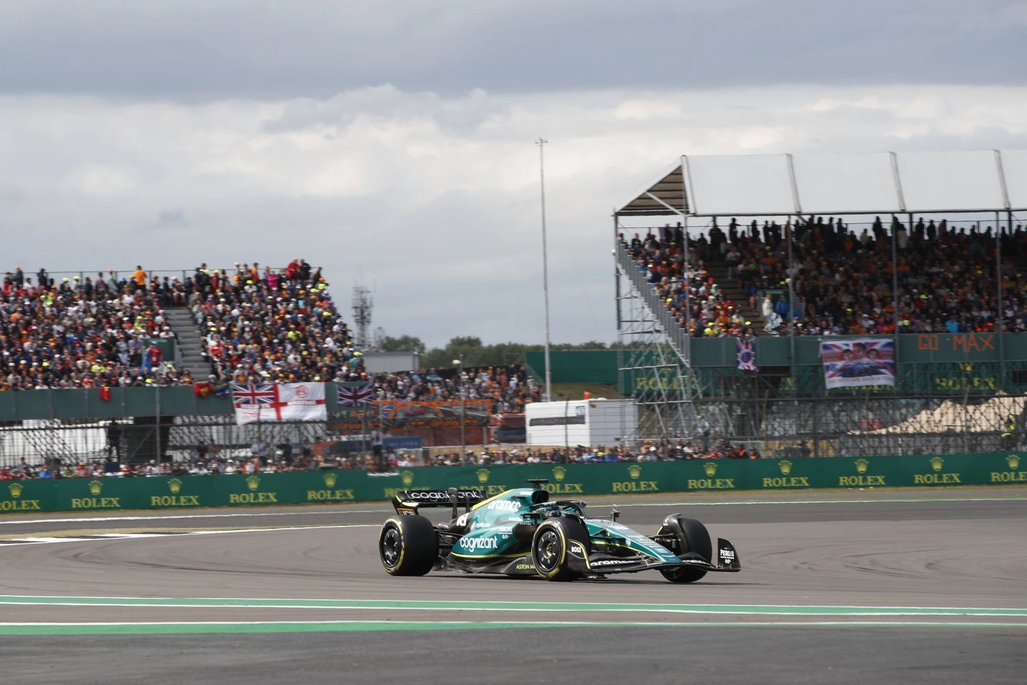 Seven arrests after the invasion of the track at Silverstone
