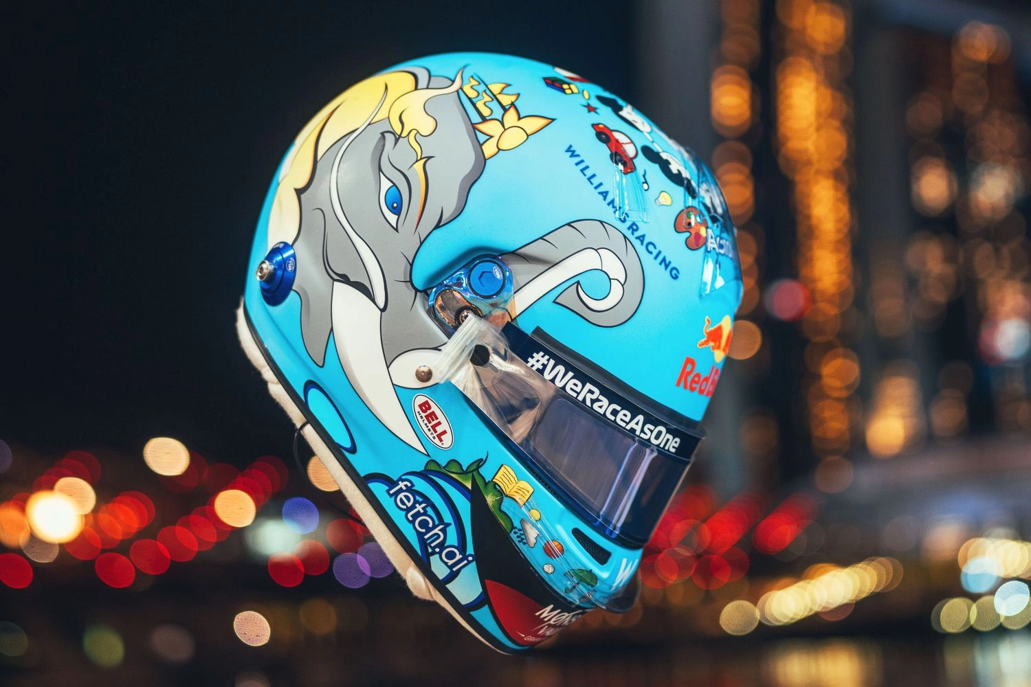 Albon’s helmet auctioned for almost 100,000 euros