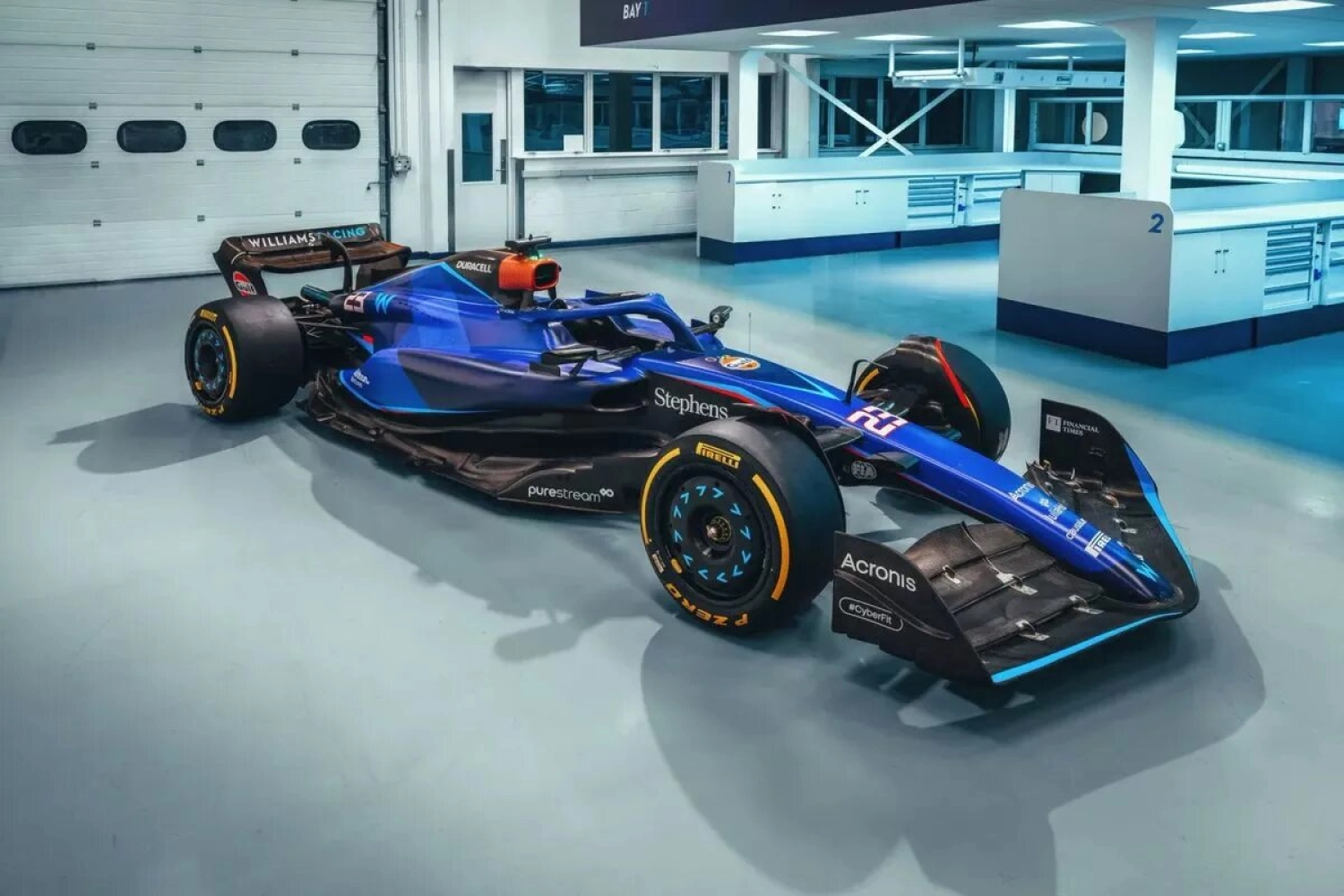 Williams unveils the FW45