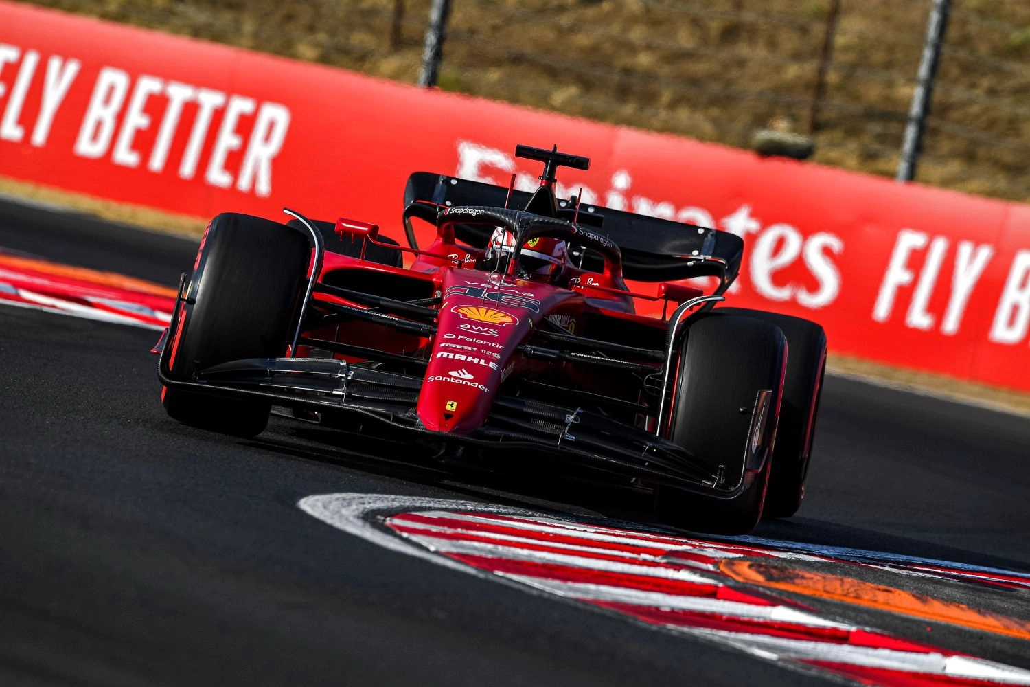 Ferrari, the sixth team to start its engine (video)