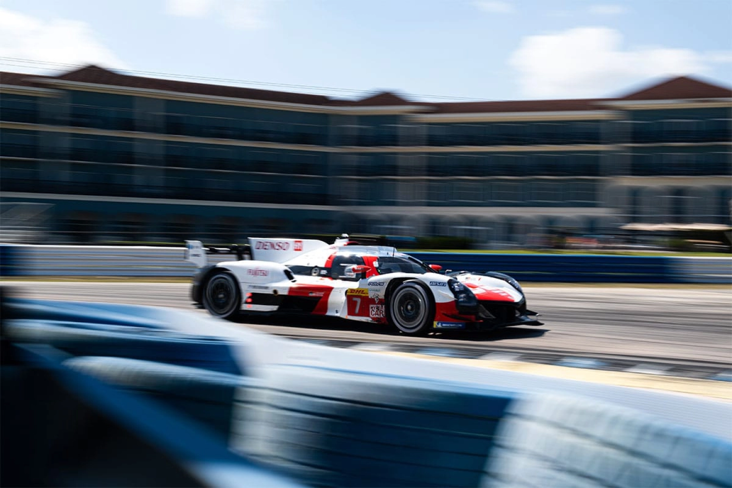 Toyota dominates the Sebring prologue