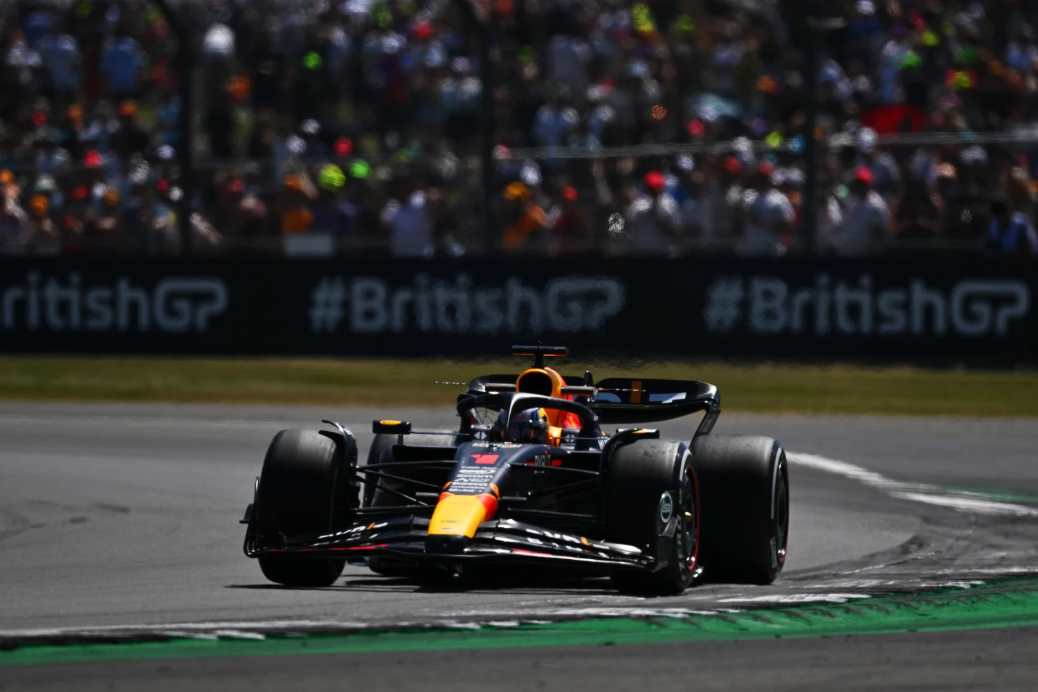 British Grand Prix – Free Practice 1: Red Bulls at the top of the standings