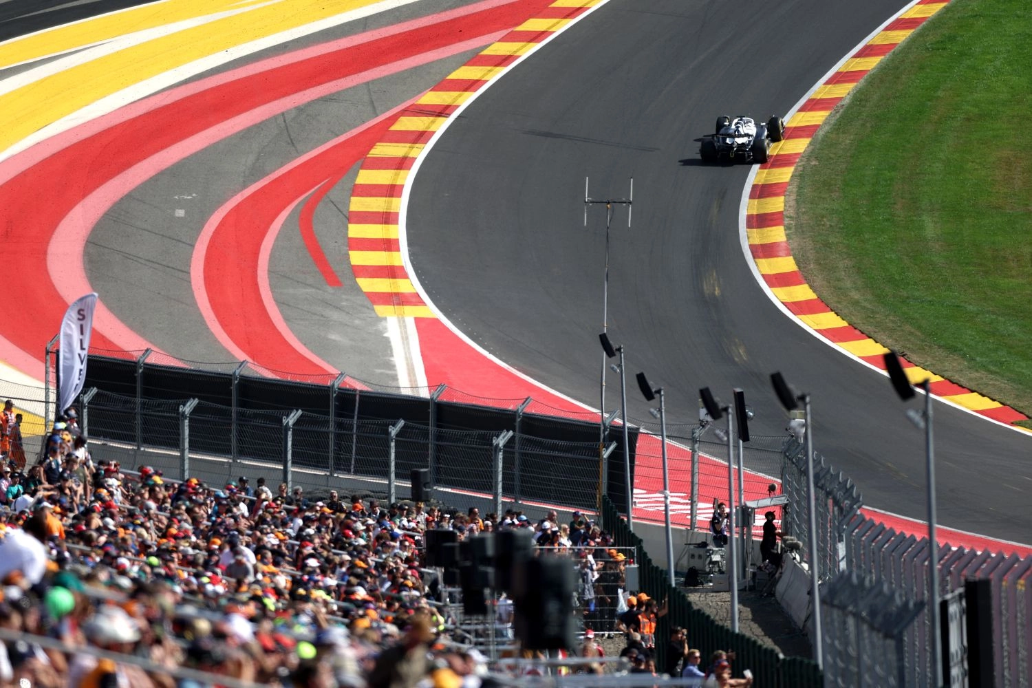 Fans can give their opinion on what the most beautiful circuit in the world would be