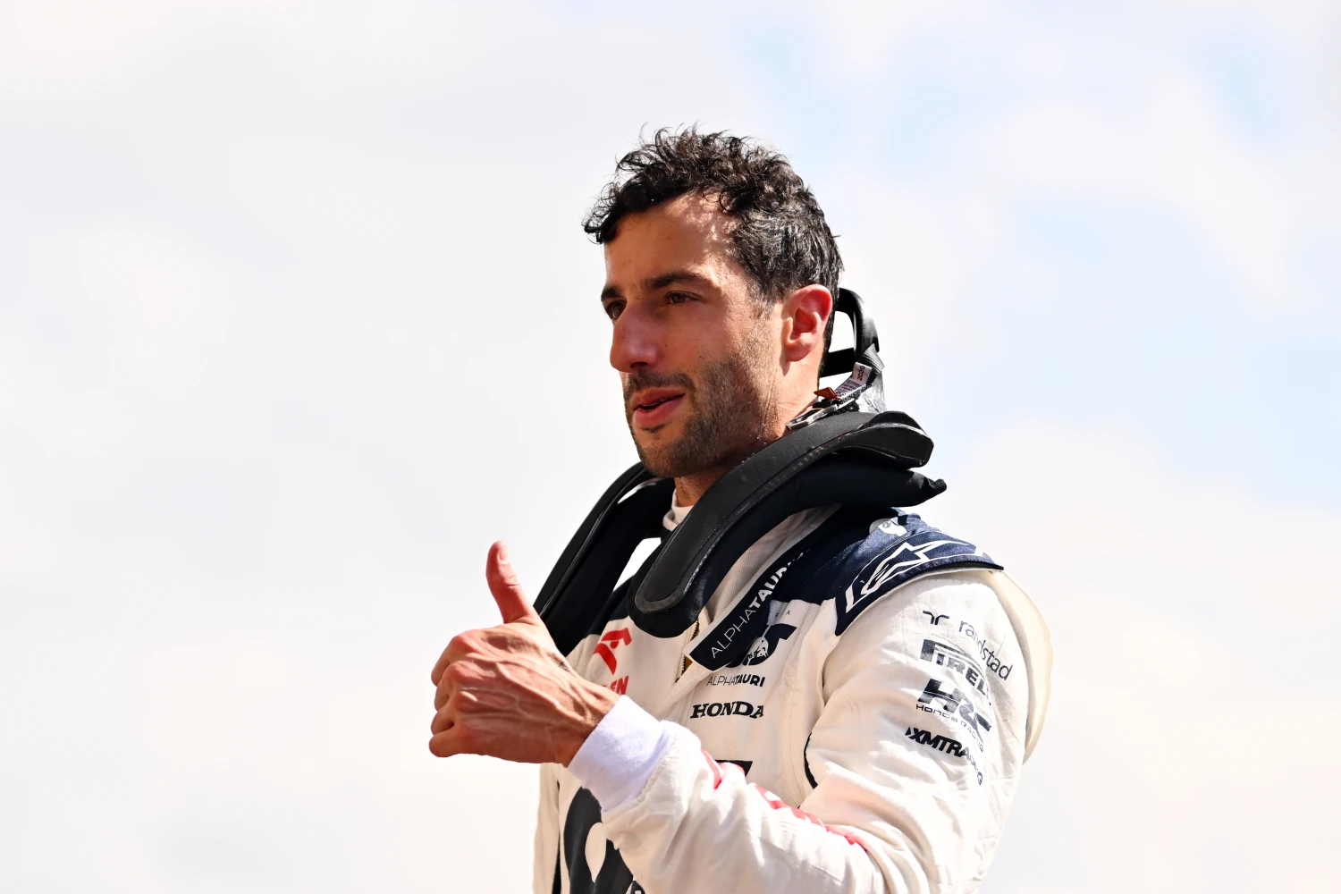 Daniel Ricciardo’s return behind the wheel will take “some time”