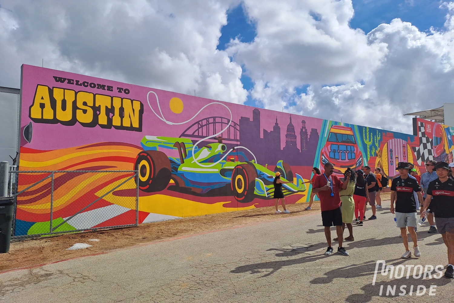 American Express signs a deal with F1 on the American continents, only