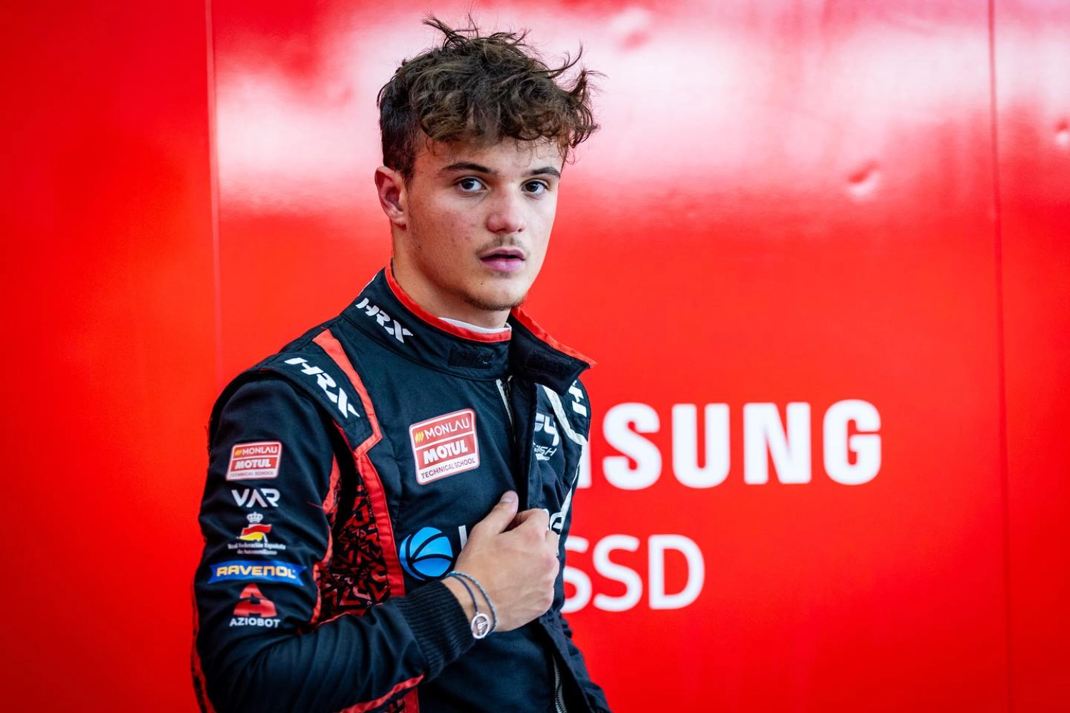 Pablo Sarrazin, an 18-year-old French driver and son of Stéphane Sarrazin, dreams of becoming an endurance championship pilot