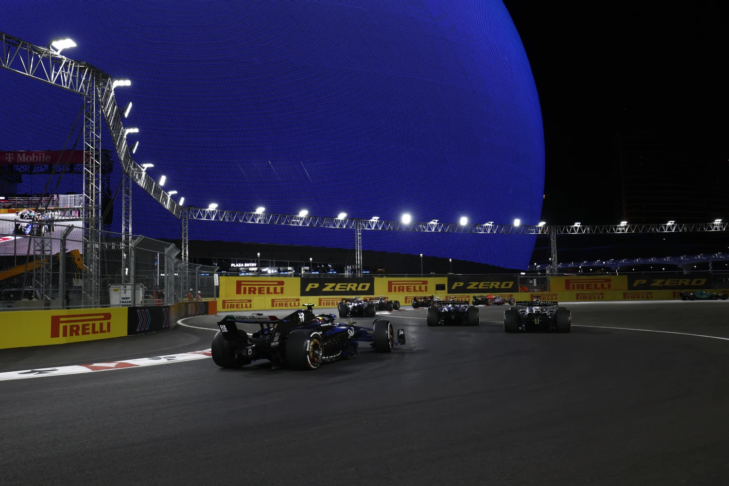 The best tweets from the Las Vegas Grand Prix