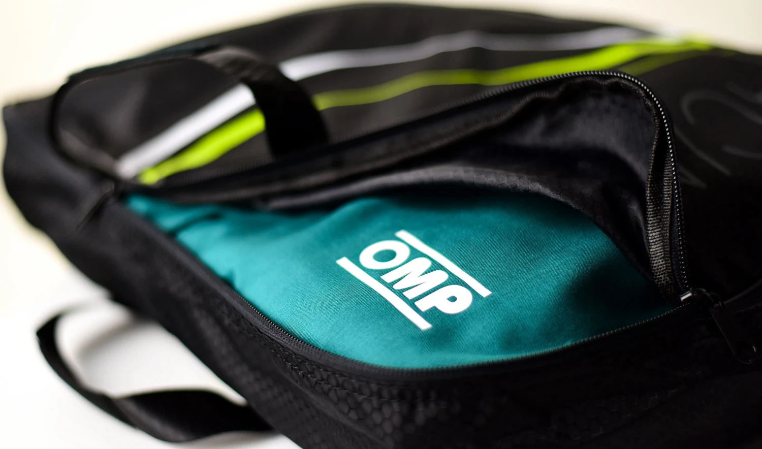 Aston Martin signs a new partnership with OMP