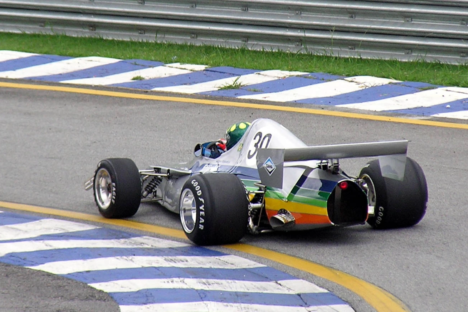 Wilson Fittipaldi, former F1 driver, has died