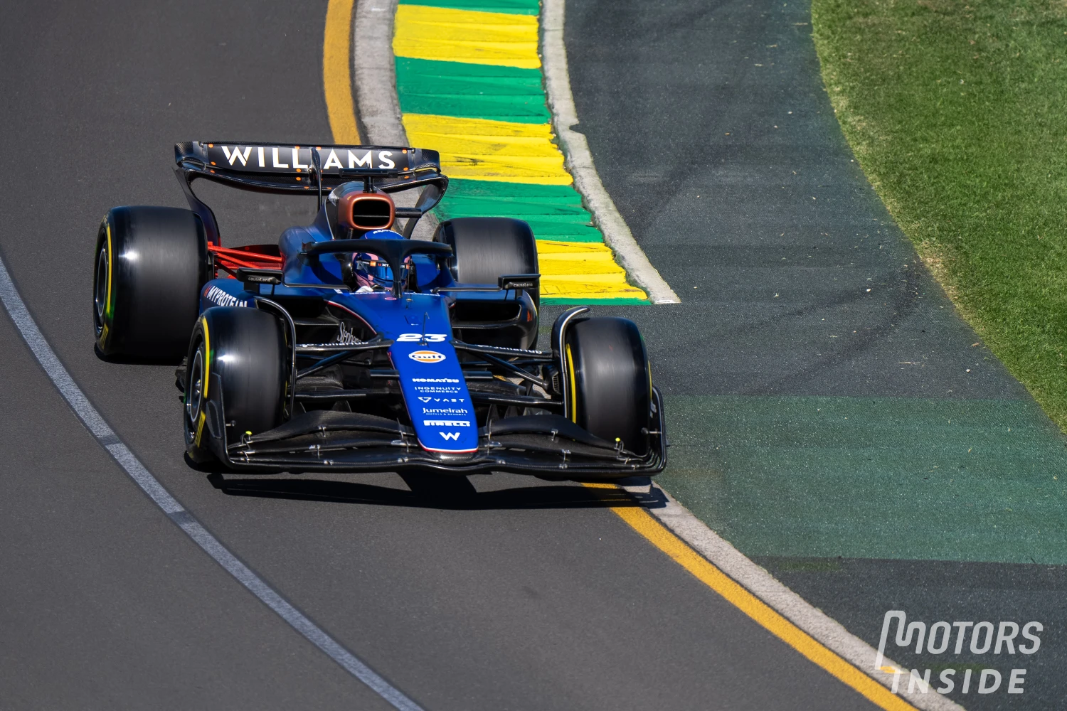 Alex Albon is leaving from the pit lane for the Sprint race