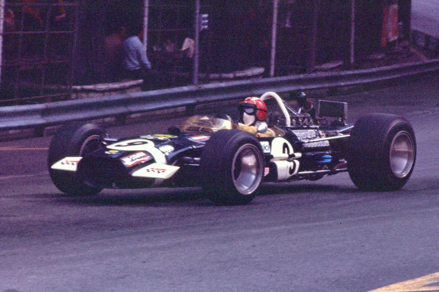 Exceptional meeting with Jacques Deschenaux, F1 commentator for 35 seasons