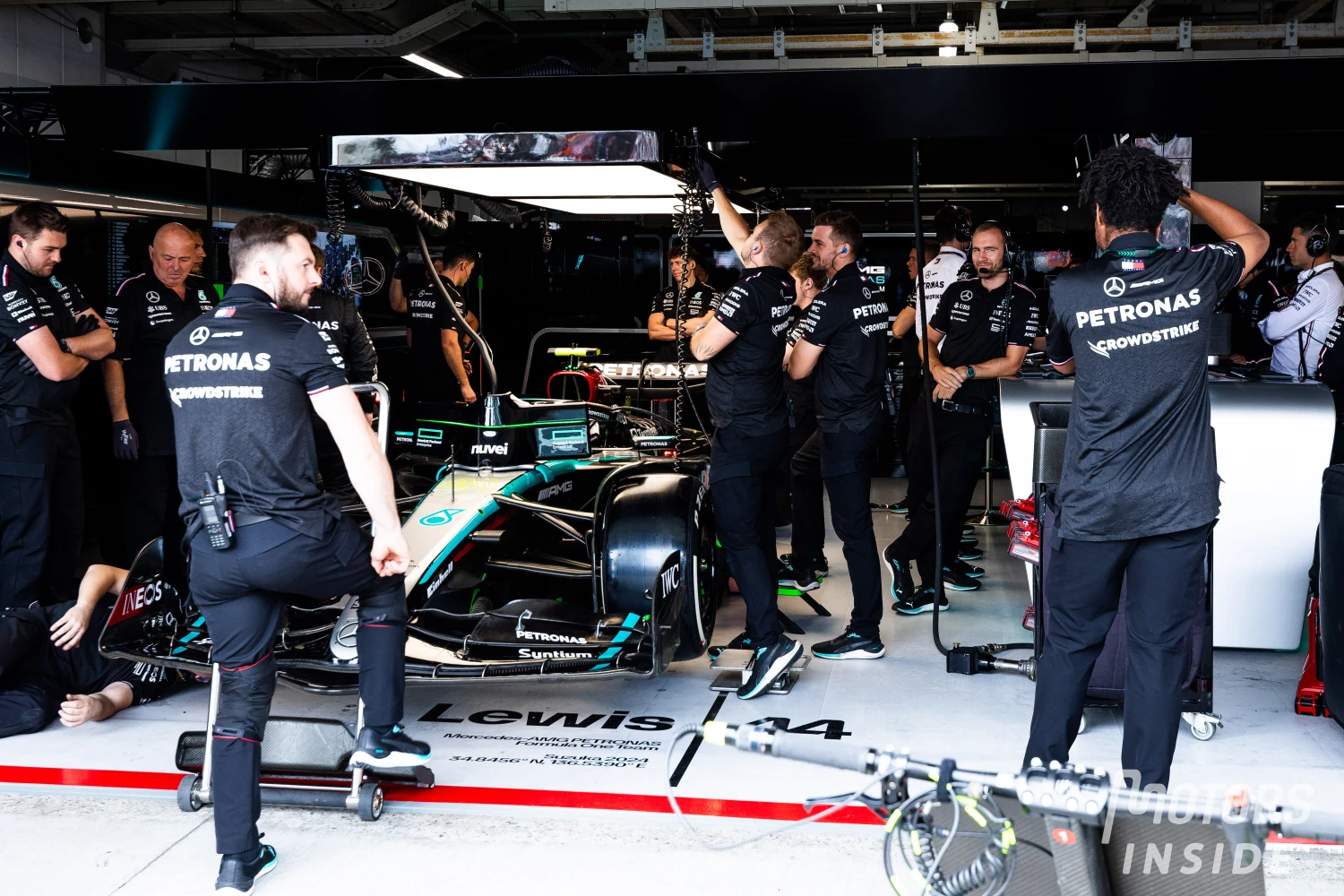 Mercedes fined €5,000 after qualifying in Suzuka