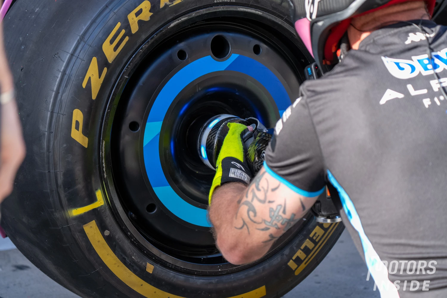 Alpine fined €10,000 for failing to ensure staff safety during pitstop