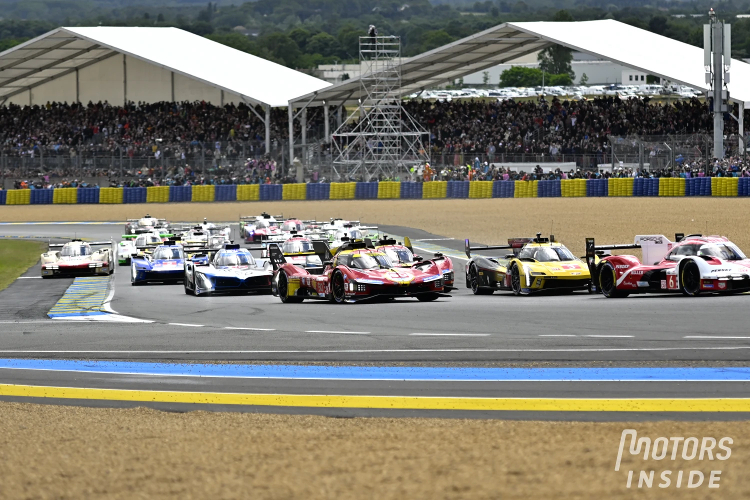 A difficult first stint for the drivers at the 24 Hours of Le Mans
