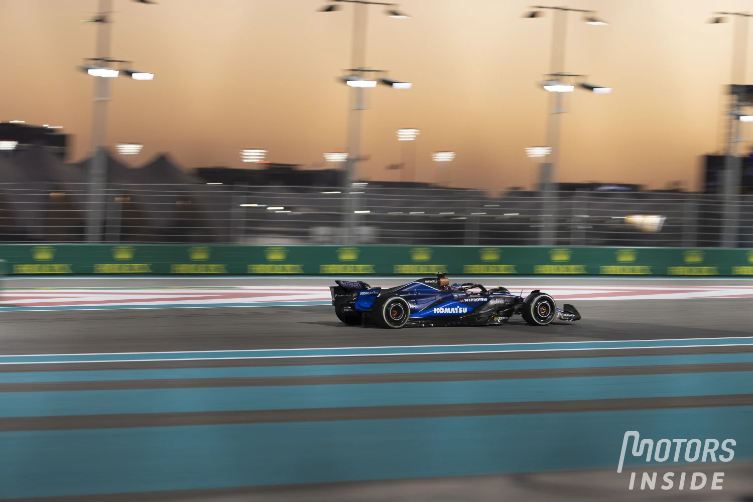 Santander joins Williams as an official partner for 2025