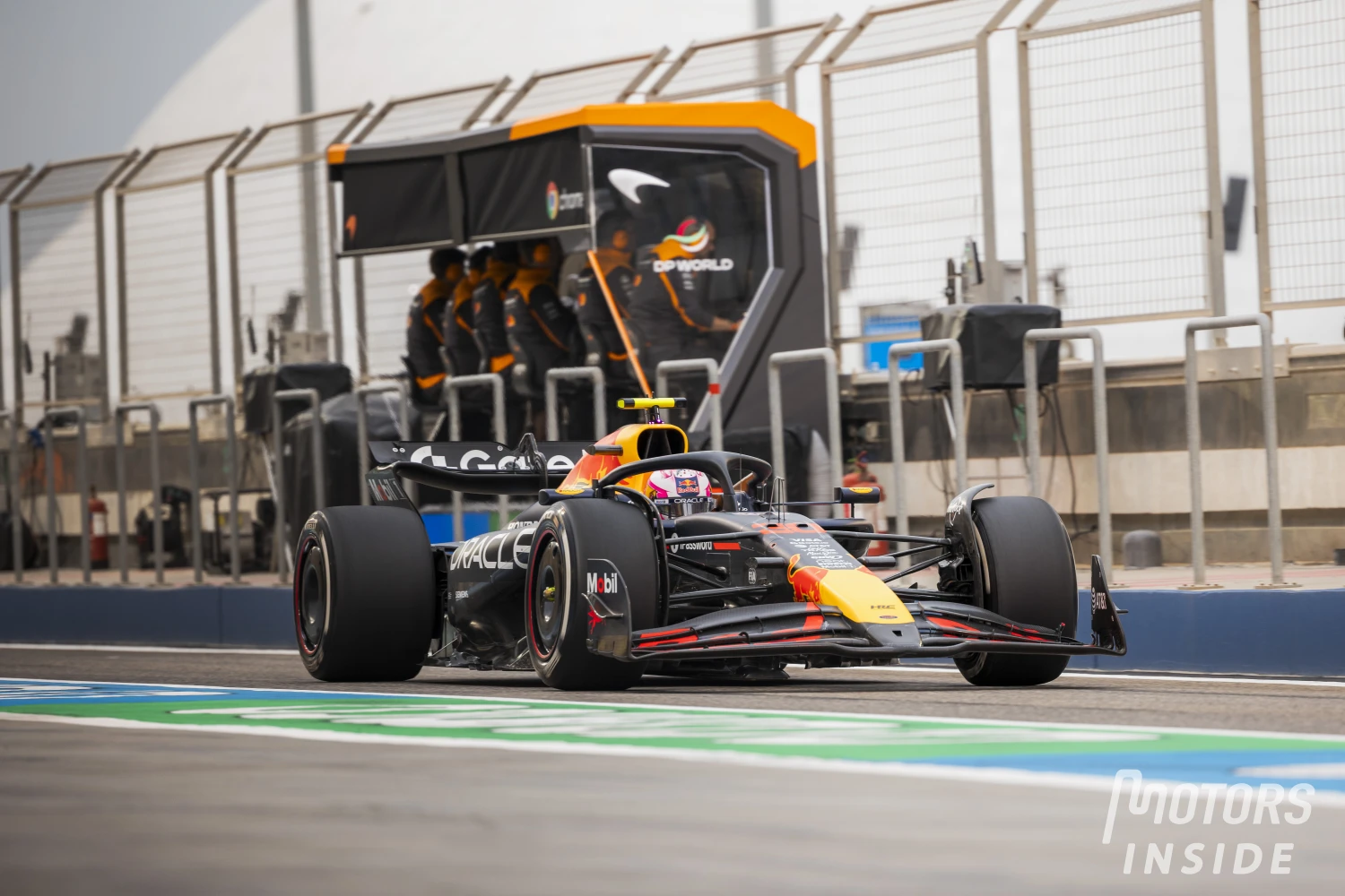 Red Bull tests new developments on the RB21 during the Bahrain trials