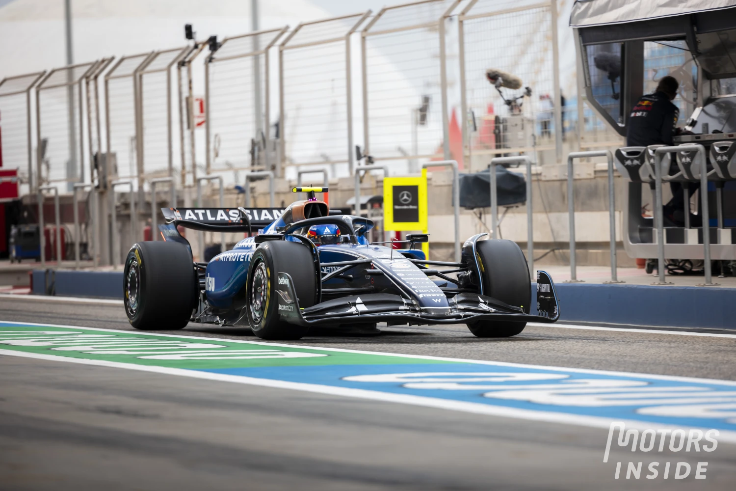 For Carlos Sainz, the number of test days in F1 is insufficient