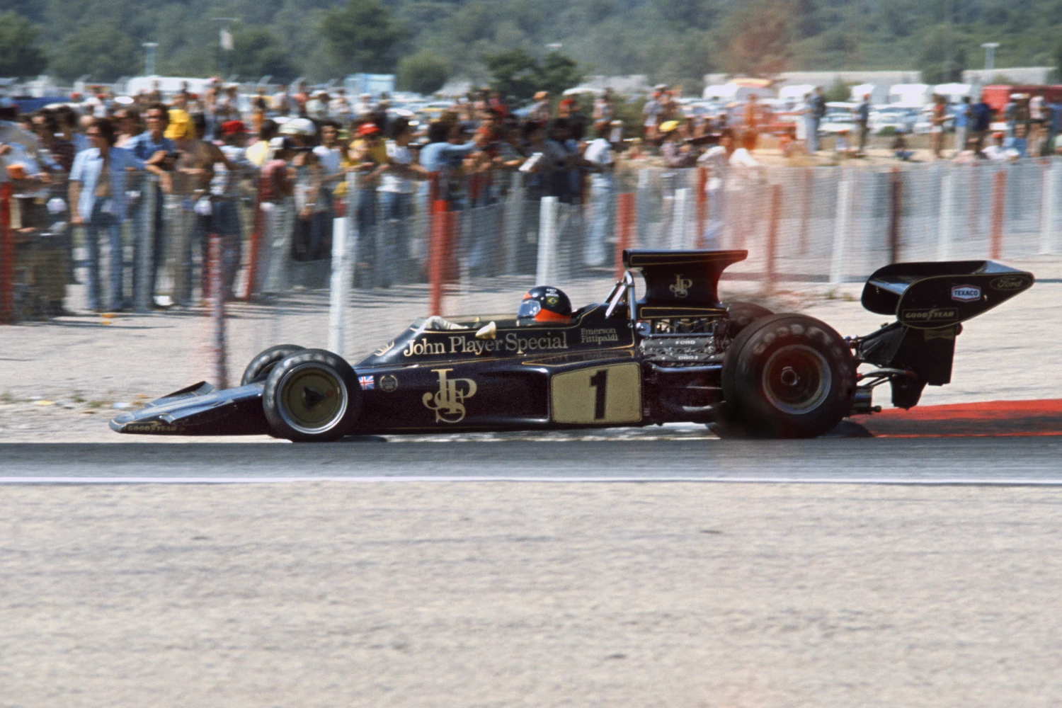 Emerson Fittipaldi to drive one of his old F1 cars again