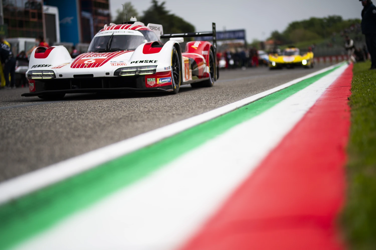 At the 6 Hours of Imola, Porsche fought hard, but was not far behind